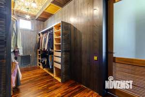 Коттедж 260м², 2-этажный, участок 10 сот.  