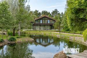 Коттедж 608м&sup2;, 2-этажный, участок 18 сот.  