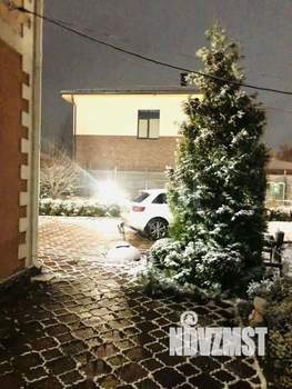 Дом 241м², 3-этажный, участок 10 сот.  