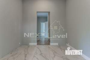 Дом 370м², 3-этажный, участок 16 сот.  