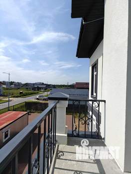 Дом 422м², 3-этажный, участок 14 сот.  