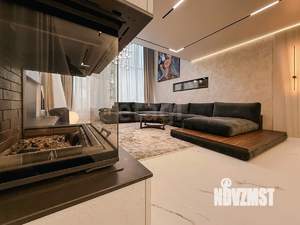 Дом 456м&sup2;, 2-этажный, участок 7 сот.  