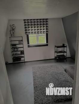 Дом 42м², 2-этажный, участок 6 сот.  