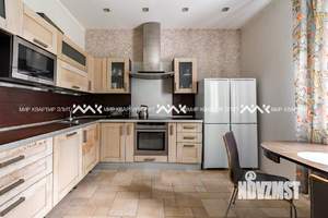 Дом 225м², 2-этажный, участок 12 сот.  
