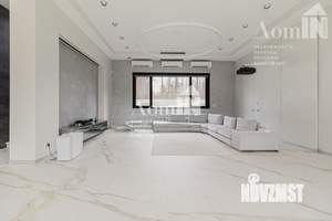 Дом 550м², 2-этажный, участок 40 сот.  