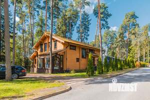 Дом 294м², 2-этажный, участок 15 сот.  