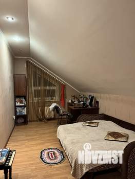 Дом 240м², 2-этажный, участок 20 сот.  