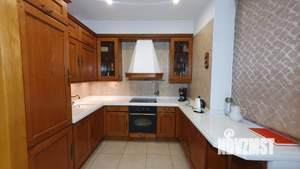 Таунхаус 180м², 3-этажный, участок 2 сот.  