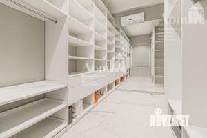 Дом 550м², 2-этажный, участок 40 сот.  