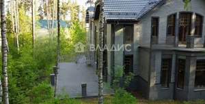 Дом 550м², 2-этажный, участок 42 сот.  