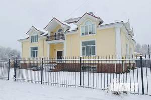 Дом 1050м², 2-этажный, участок 12 сот.  