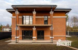 Дом 278м², 2-этажный, участок 14 сот.  