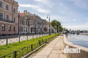 Дом 1187м&sup2;, 3-этажный, участок 1 сот.  