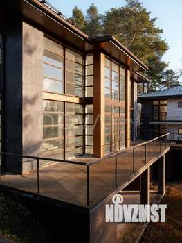 Дом 3060м², 3-этажный, участок 132 сот.  