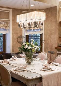 Дом 304м&sup2;, 2-этажный, участок 14 сот.  