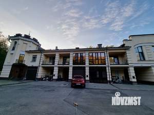 Таунхаус 170м², 3-этажный, участок 1 сот.  