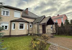 Дом 232м², 2-этажный, участок 13 сот.  