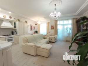 Таунхаус 193м², 3-этажный, участок 2 сот.  