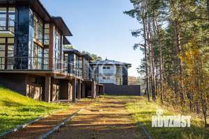 Дом 3060м², 3-этажный, участок 132 сот.  