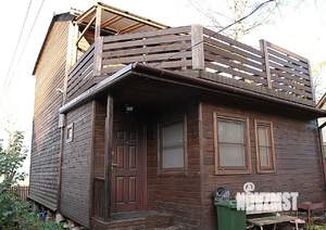 Дом 100м&sup2;, 2-этажный, участок 10 сот.  