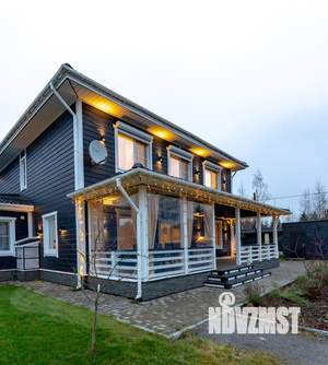 Дом 298м², 2-этажный, участок 9 сот.  