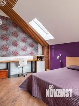 Дом 225м², 2-этажный, участок 15 сот.  