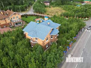 Дом 271м², 2-этажный, участок 18 сот.  