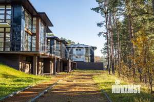 Дом 3060м², 3-этажный, участок 132 сот.  