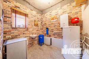 Дом 200м², 2-этажный, участок 11 сот.  