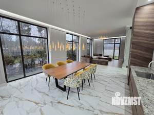 Коттедж 250м², 2-этажный, участок 7 сот.  