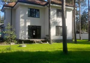Дом 350м², 2-этажный, участок 25 сот.  