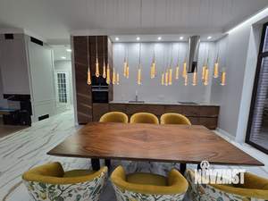 Коттедж 250м², 2-этажный, участок 7 сот.  