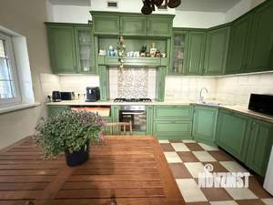 Коттедж 227м², 2-этажный, участок 10 сот.  