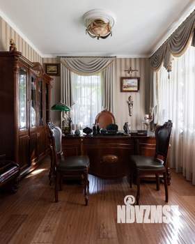 Дом 570м&sup2;, 2-этажный, участок 32 сот.  