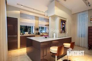 Коттедж 440м², 2-этажный, участок 188 сот.  