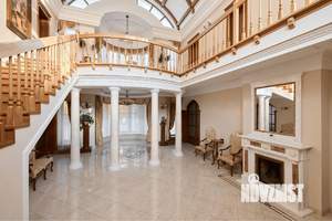 Коттедж 726м², 2-этажный, участок 19 сот.  