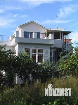 Дом 475м², 3-этажный, участок 17 сот.  