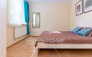 Дом 703м², 3-этажный, участок 12 сот.  