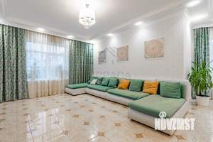 Дом 540м², 3-этажный, участок 12 сот.  