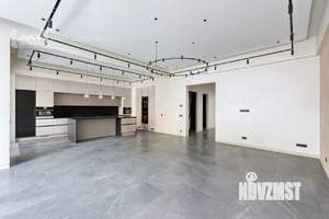 Таунхаус 358м&sup2;, 3-этажный, участок 300 сот.  