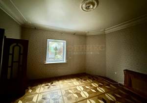 Дом 330м&sup2;, 3-этажный, участок 12 сот.  