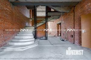 Дом 1675м², 4-этажный, участок 33 сот.  