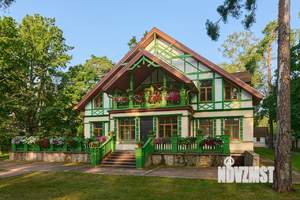 Дом 710м², 3-этажный, участок 50 сот.  