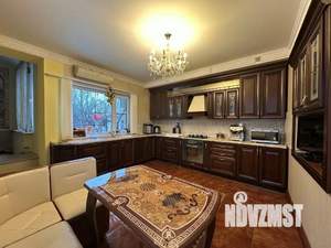 Коттедж 207м², 2-этажный, участок 8 сот.  