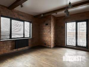 Коттедж 297м², 2-этажный, участок 8 сот.  