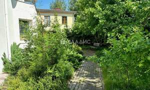 Дом 225м², 2-этажный, участок 12 сот.  
