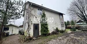 Дом 180м², 2-этажный, участок 6 сот.  