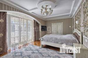 Дом 605м², 3-этажный, участок 13 сот.  