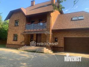 Дом 285м², 3-этажный, участок 12 сот.  