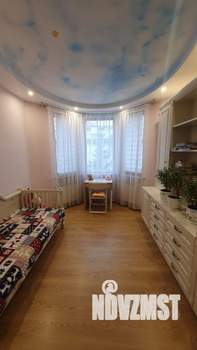 Таунхаус 180м², 3-этажный, участок 2 сот.  